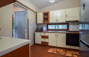 Frigorifero, piano cottura