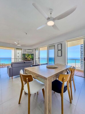 Dining - Surfers Paradise Ocean-View Apartment, Pool & Spa (Surfers Paradise)