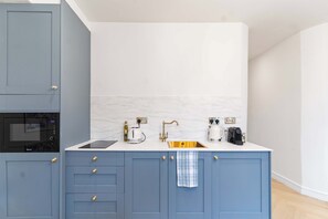 Microwave - Parisian Apartment Birmingham’s Jewellery Quarter (Birmingham)