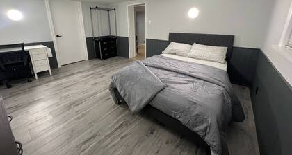 Prime Location Studio With Separate Amenities