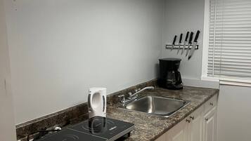 Studio, 1 Bedroom | Interior
