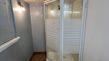 Studio, 1 Bedroom | Bathroom