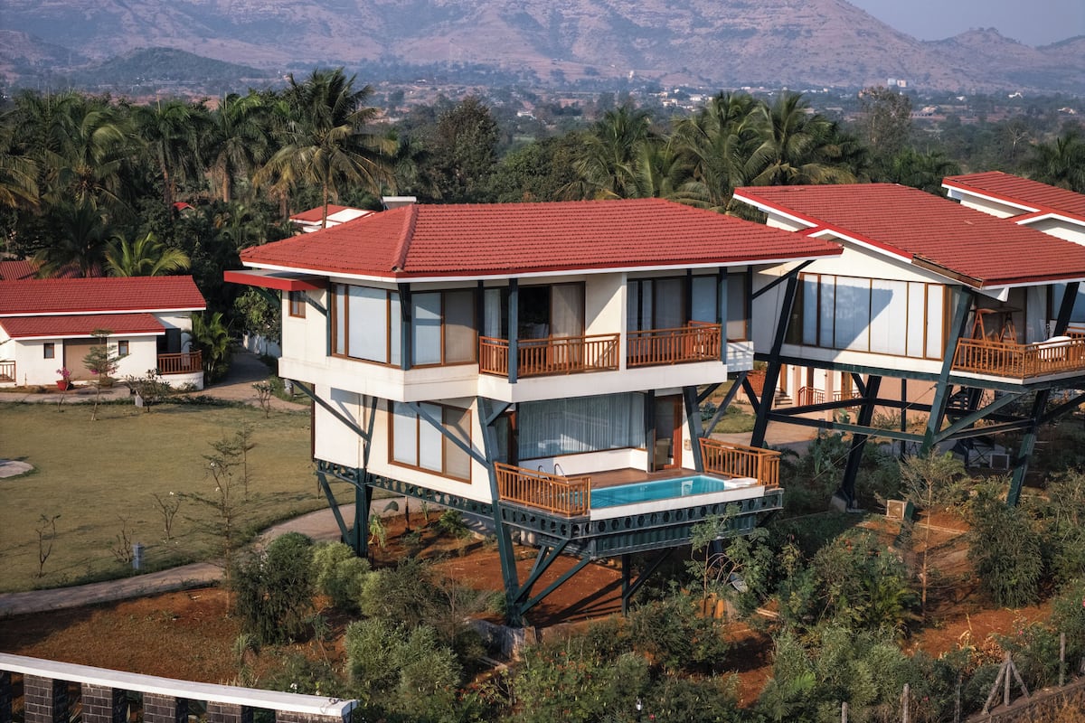 In-room safe, desk, blackout curtains, free WiFi