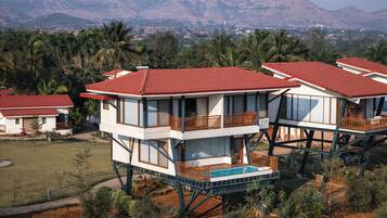 Anahita 2 Bedroom Skyvilla with Infinity Pool | In-room safe, desk, blackout drapes, free WiFi