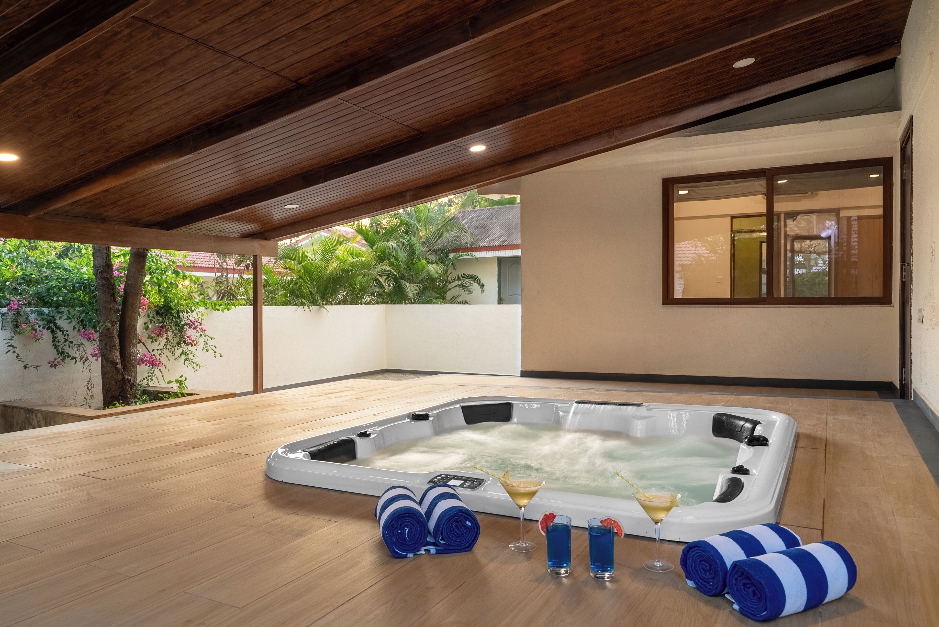 Amavi 3 Bedroom Villa | Jetted tub