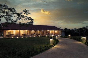 Exterior - The White Resort and Spa Pawna (Maval,)
