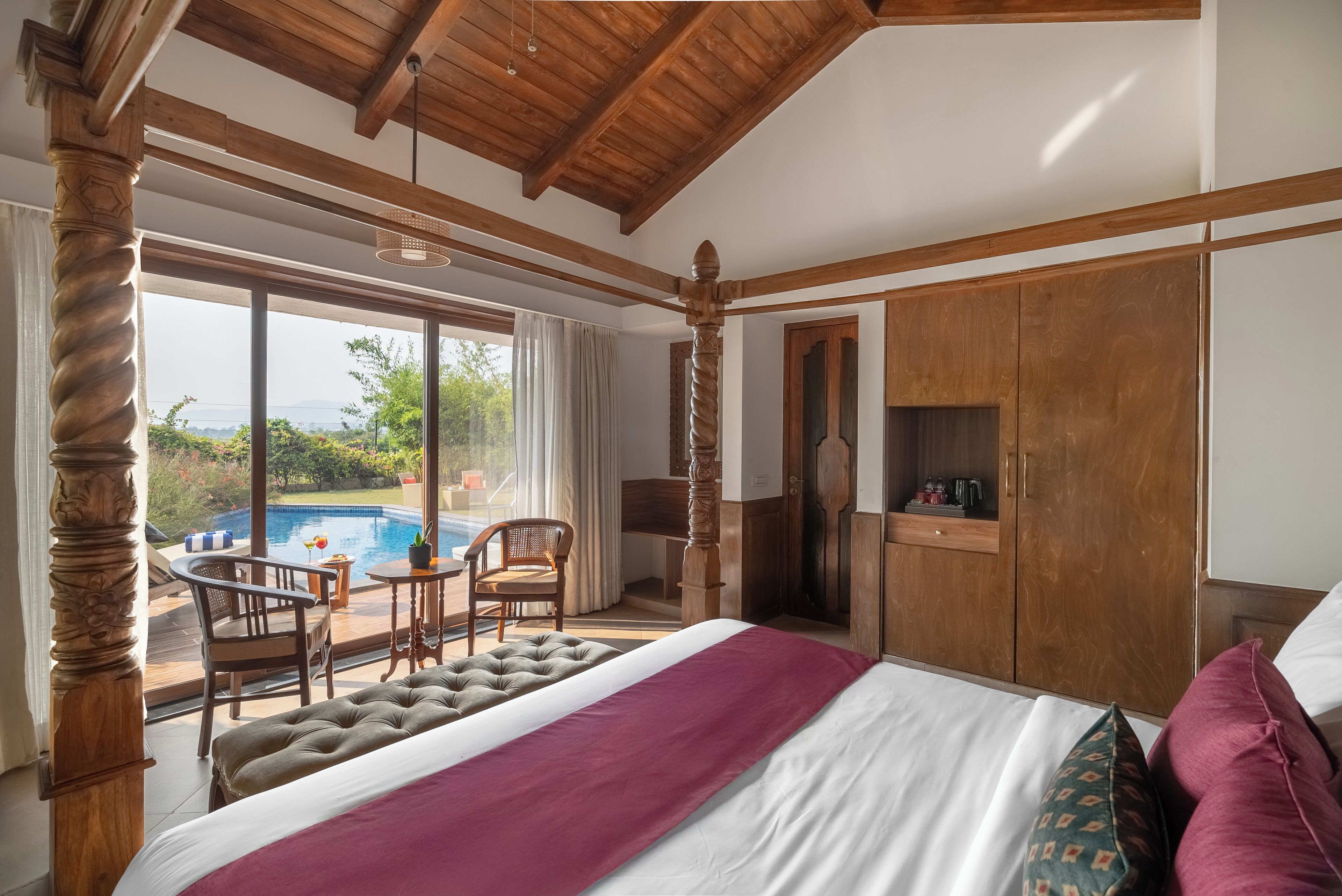 Samara Luxury Villa with Plunge Pool | Minibar, in-room safe, desk, blackout drapes