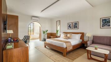 Deluxe Room | In-room safe, desk, blackout drapes, rollaway beds