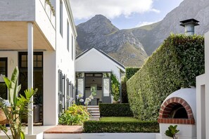 Interior - Zoete Zitje | Dual-home coastal escape in Voëlklip (Hermanus)