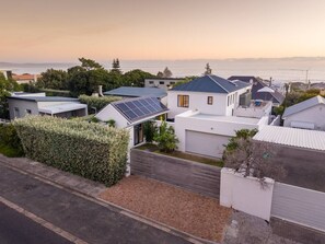 Interior - Zoete Zitje | Dual-home coastal escape in Voëlklip (Hermanus)