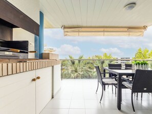 Outdoor dining - Royal III by Interhome (Cambrils)