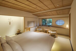 ทาวน์โฮม, วิวสวน | ผ้าม่านกันแสง, เตารีด/โต๊ะรีดผ้า, Wi-Fi ฟรี