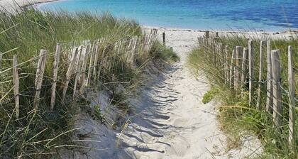 Magnificent sea-view villa with swimming pool at the port of Aber-Wrac’h