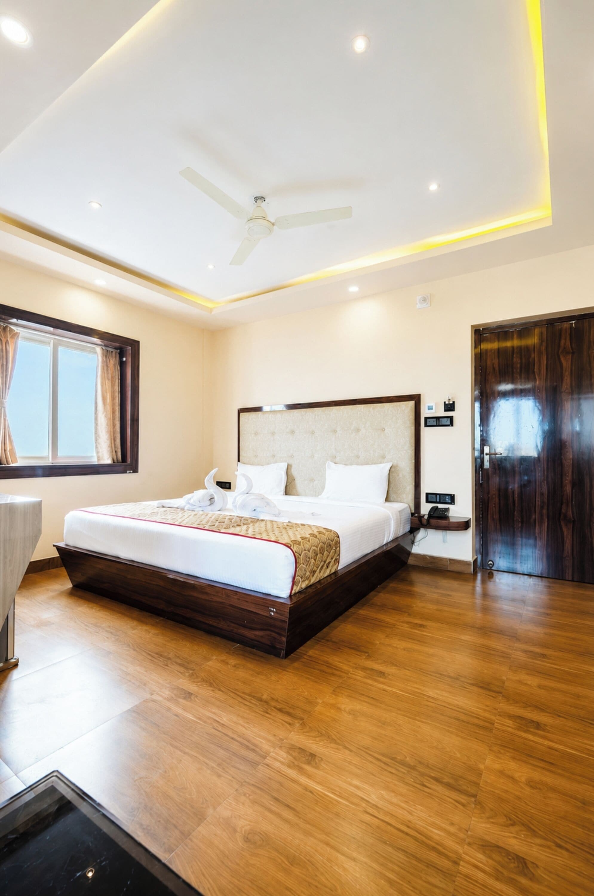 Habitación doble superior, aire acondicionado | Ropa de cama hipoalergénica, escritorio, insonorización y wifi gratis 