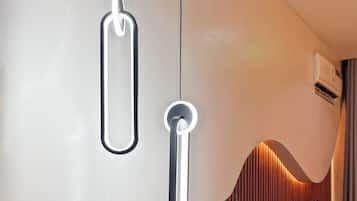 Deluxe Apartment, Balcony, City View | Interior