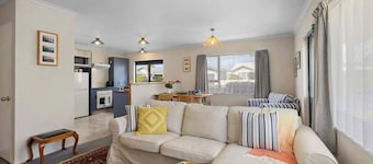 Beach Cottage on Record