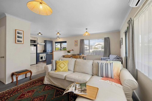 Beach Cottage on Record