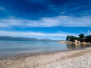 Beach nearby - Luxury & Romantic Escape – Ideal for Couples & Newlyweds (Kranidi)