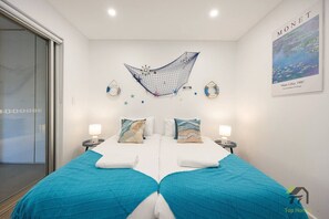 3 bedrooms, desk, iron/ironing board, WiFi - Camperdown: Spacious Apt · 3 Beds + Large Space (Camperdown)