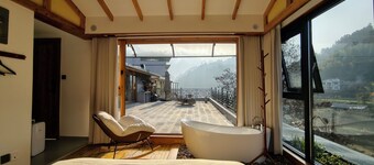 Zhangjiajie Zhiguiju