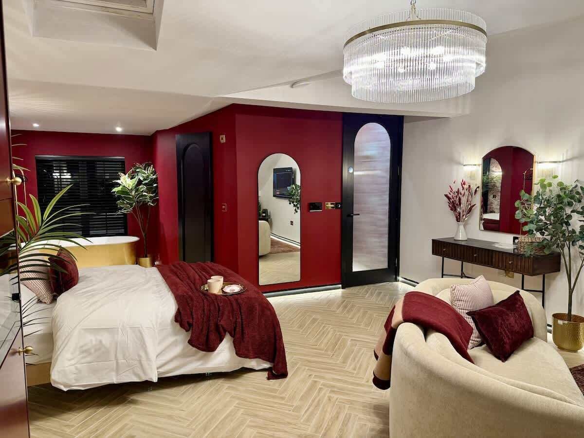 1 habitación, tabla de planchar con plancha, wifi y ropa de cama 