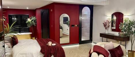 1 habitación, tabla de planchar con plancha, wifi y ropa de cama