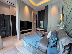 Villa, 5 Bedrooms, Private Pool | 5 bedrooms - 5-bed Luxury Villa Pool&jacuzzi 5 Min to Walkingst (Pattaya)
