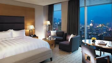 Junior Suite (A) | In-room safe, laptop workspace, blackout drapes, iron/ironing board