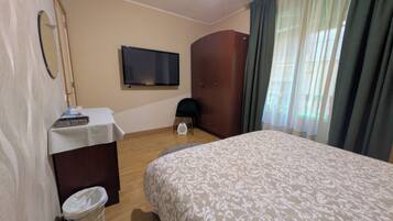 1 chambre, fer et planche à repasser, Wi-Fi