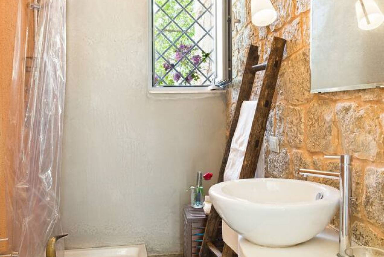 Dusche, Haartrockner, Bidet, Handtücher