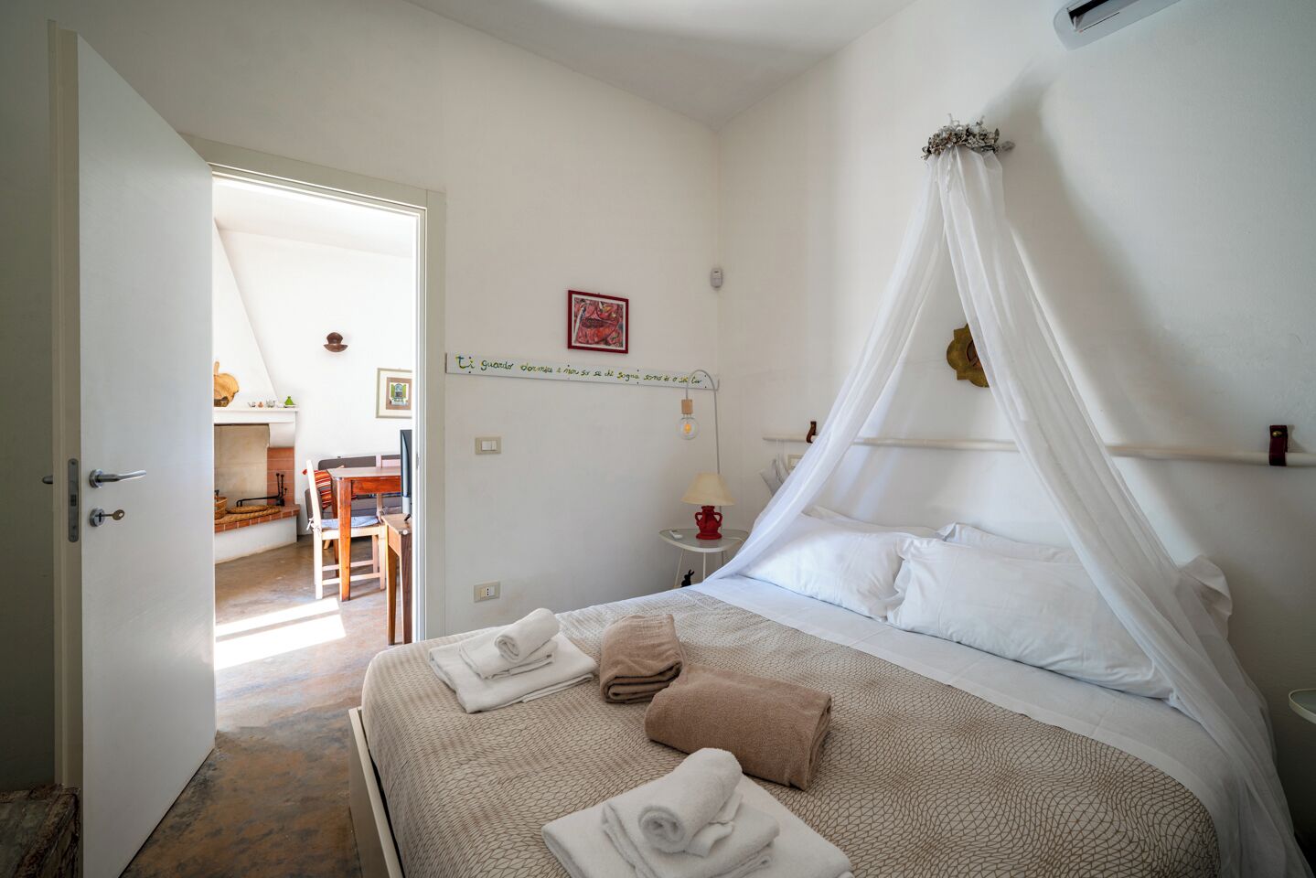 3 bedrooms, iron/ironing board, travel cot, free WiFi