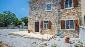Exterior - Holiday Home Zora - Radovani by Villas Guide (Radovani)