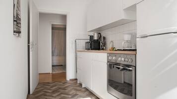 LÀgenhet Basic | Eget kök | KylskÄp, mikrovÄgsugn, ugn och spishÀll