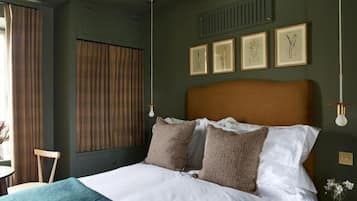 Iron/ironing board, free WiFi