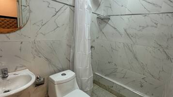 Handdoeken, toiletpapier