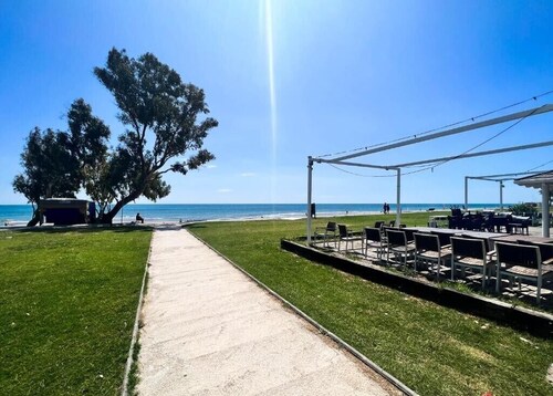 OROPESA SUITES - 2ND LINE TOURIST APARTMENTS