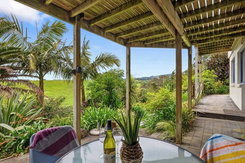 Oakura Village Studio Retreat