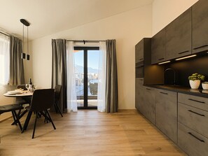 Dining - Glacier Loft Kitzsteinhorn 1 by Interhome (Zell am See)