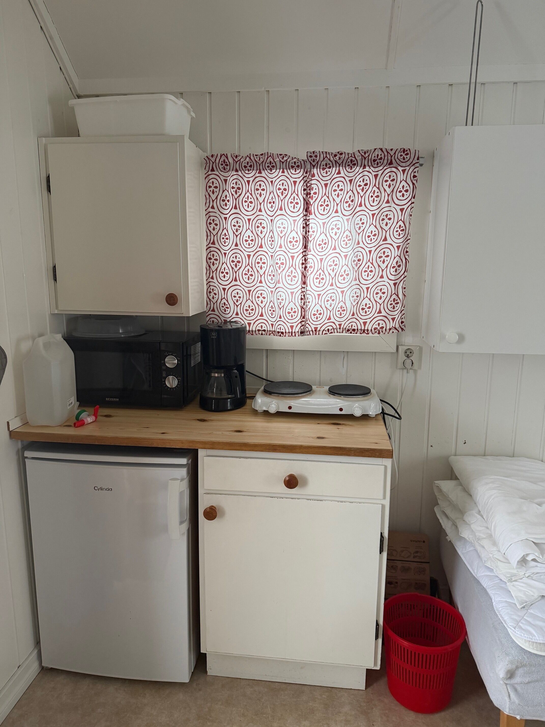 Economy Cabin, Shared Bathroom | Interior