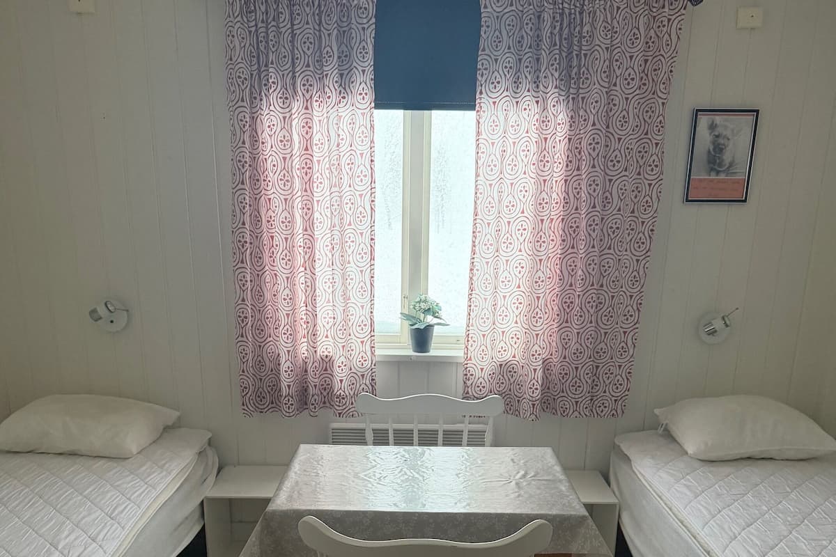 Økonomihytte, delt bad | Wi-fi (inkludert)