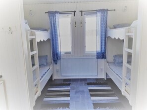 Economy huisje, gedeelde badkamer | Wifi, beddengoed