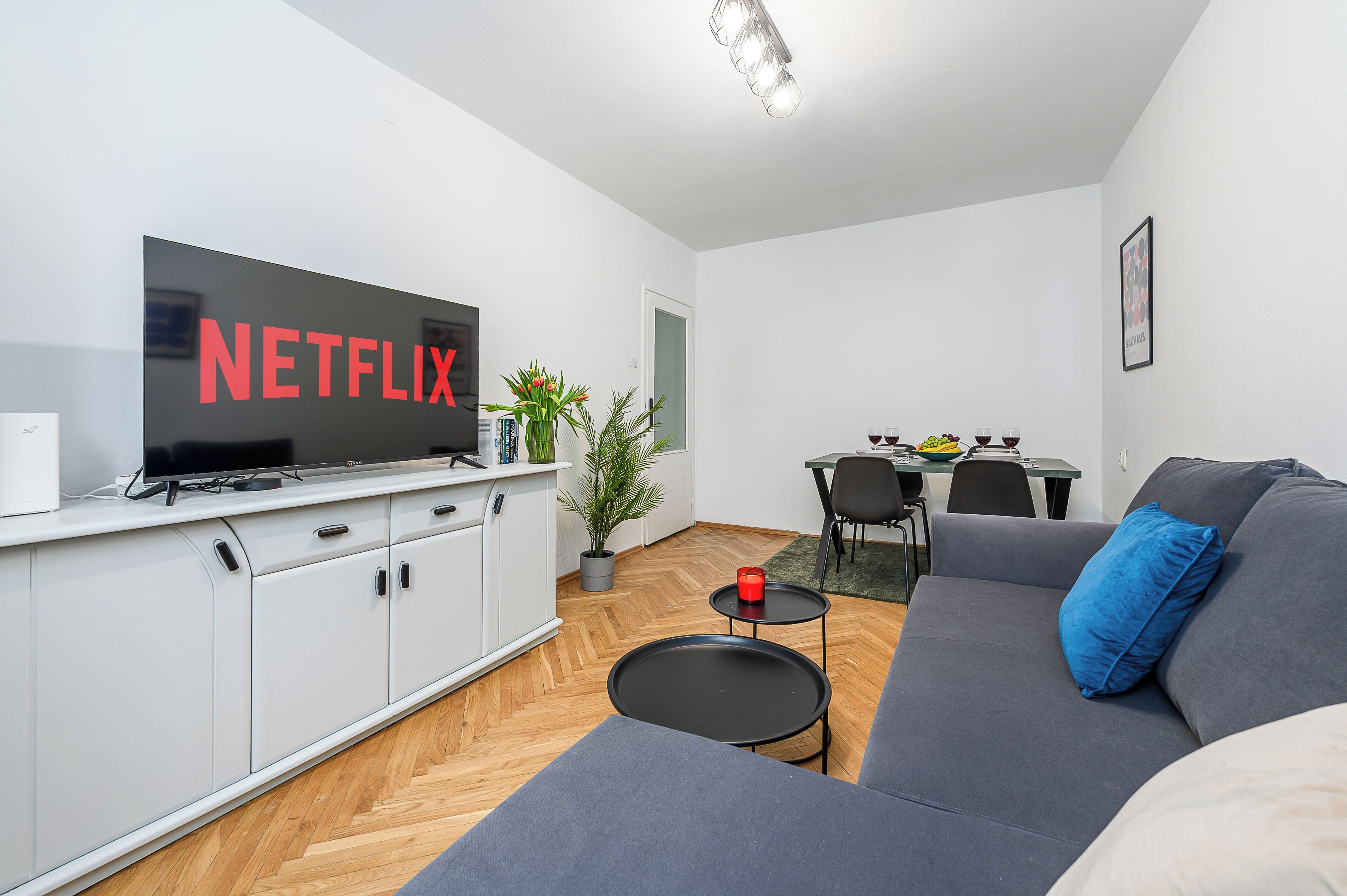 Leilighet – comfort, bakgårdsutsikt | Oppholdsområde