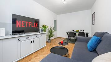 Leilighet – comfort, bakgårdsutsikt | Oppholdsområde