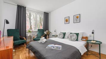 Comfort Apartment, Courtyard View | Pemandangan dari bilik