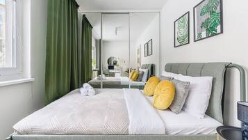 Comfort Apartment, Courtyard View | Iron/ironing board, free WiFi