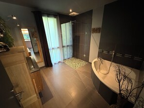 Bathroom - L'écrin de la forêt (Jeanménil)