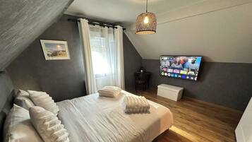 Rideaux occultants, fer et planche Ă repasser, Wi-Fi gratuit