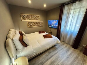 Deluxe Villa, Mountain View | Blackout curtains, soundproofing, iron/ironing board, free WiFi - L'écrin de la forêt (Jeanménil)