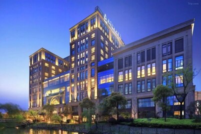 上海松江格兰云天大酒店 