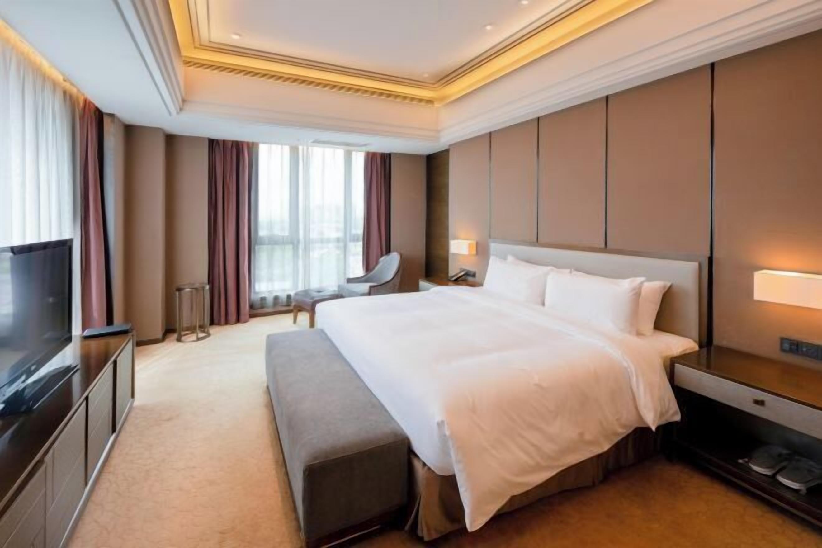 In-room safe, desk, laptop workspace, blackout drapes